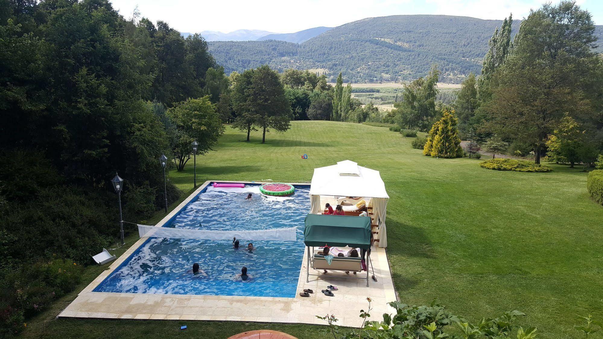 Rotui Apart Hotel San Martín de los Andes Екстериор снимка